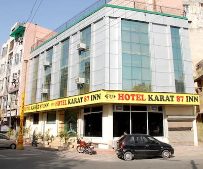 https://imgcld.yatra.com/ytimages/image/upload/t_hotel_yatra_city_desktop/v1521095366/Hotel/New Delhi/00048523/1_MTRoUz.jpg